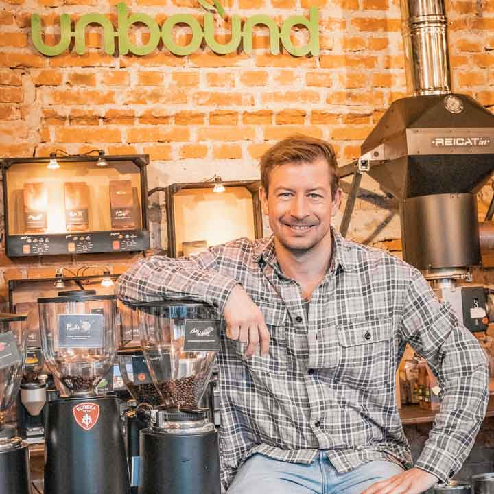 Alois in der Schaurösterei in Wattens